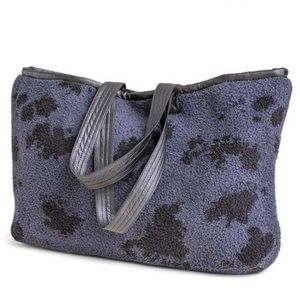NWT Barefoot Dreams Indigo Atlas Tote